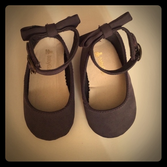 ❌SOLD❌Baby Gap Bow Back Flats in Dark Grey Sz 4