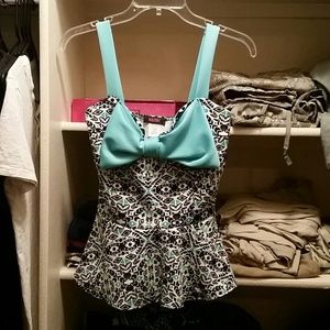 Cute top with bow!