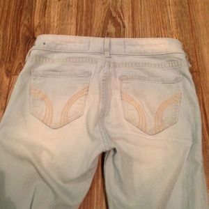 white/denim jegging skinny jeans.