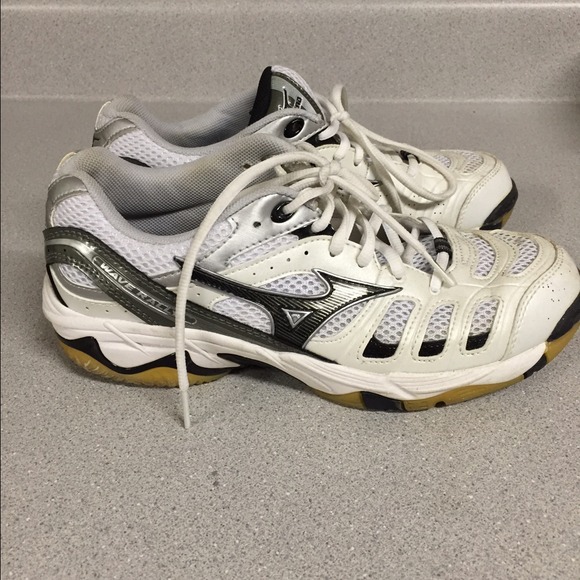 Mizuno Wave Ralley Volleyball shoes