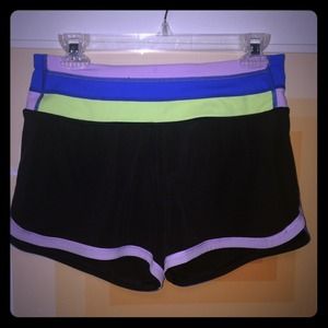 Lululemon groovy run short, size 4