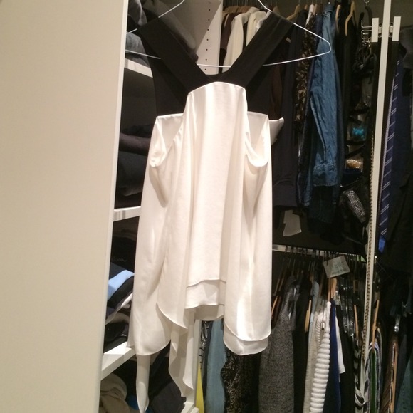 BCBG Flowey Black and White Blouse - Picture 3 of 4