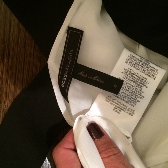 BCBG Flowey Black and White Blouse - Picture 4 of 4