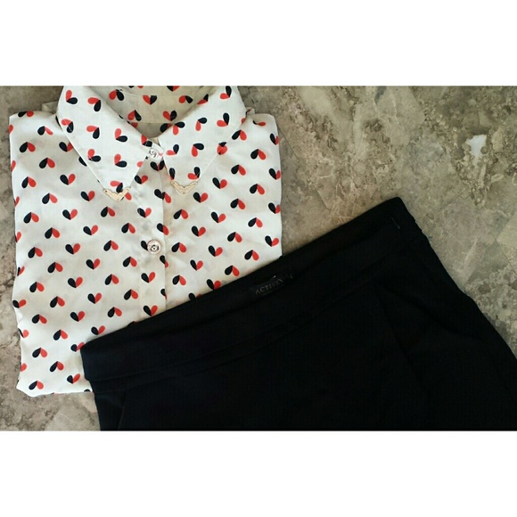 Tops - 🍁Coral heart detailed collared shirt