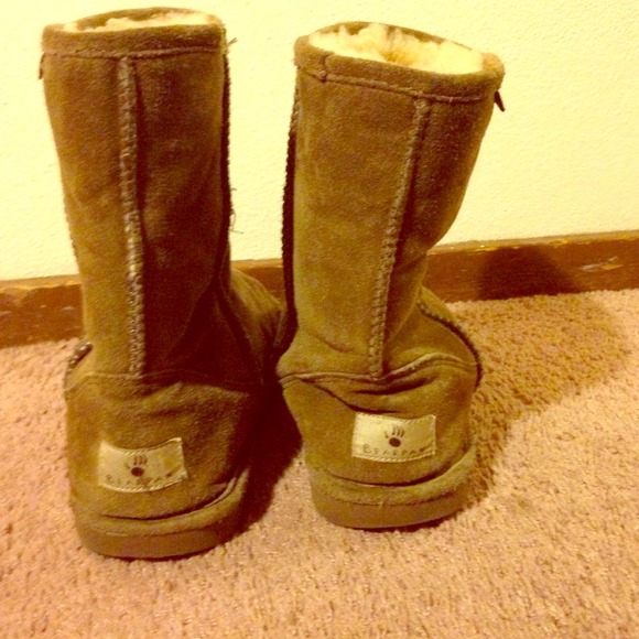 Bearpaw Boots!