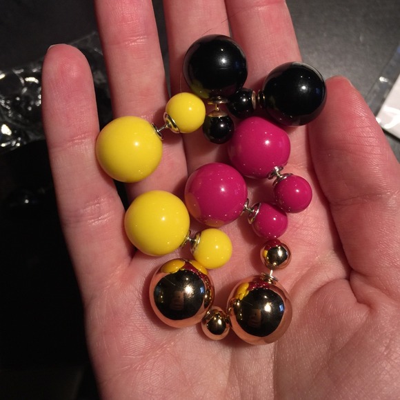 4 pairs of tribal earrings