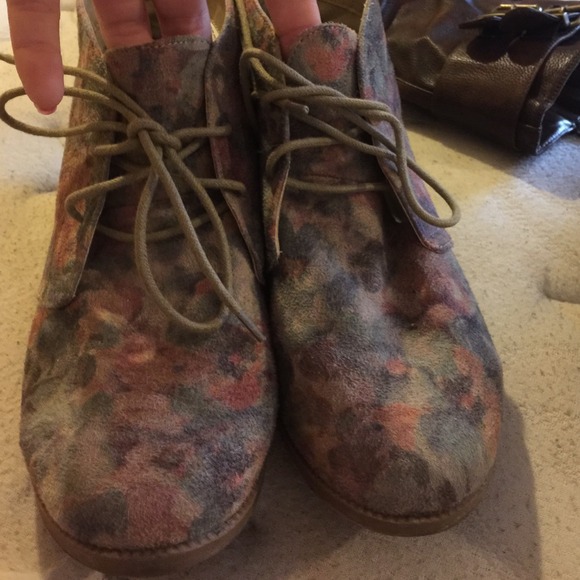 Cute Flowered Booties