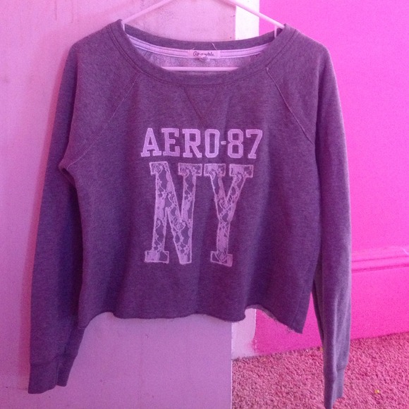 Small grey aero crop top