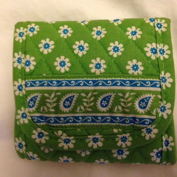 Vera Bradley Wallet - Picture 1 of 2