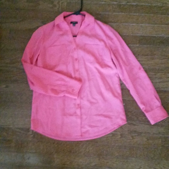Deep pink button up