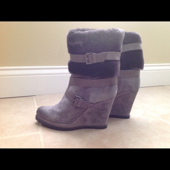 Brand new Italian, 3" heel, fur inside, Size 8.5.