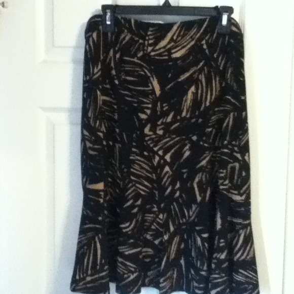 Brown and black stretch skirt size L