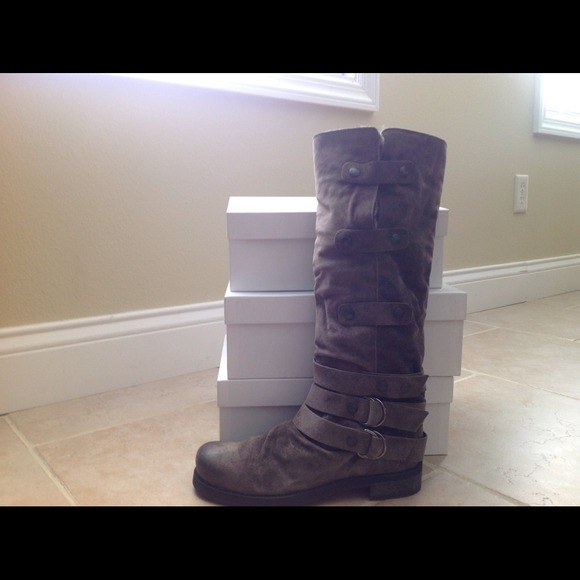 Brand new Italian moto boots, fur inside, size 10.