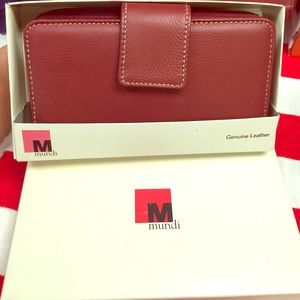 Red leather Mundi wallet