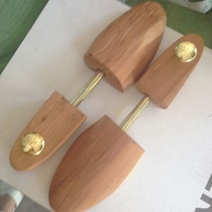 Shoe tree stretchers