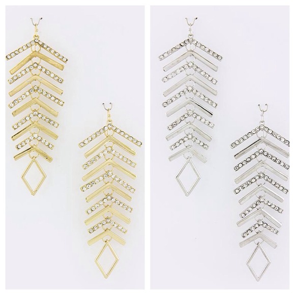 Crystal fishbone earrings - Picture 2 of 3