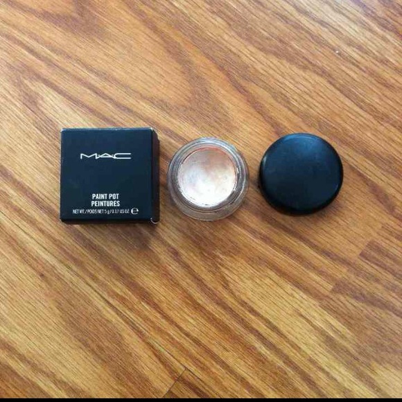 MAC Paintpot -Bare Study-