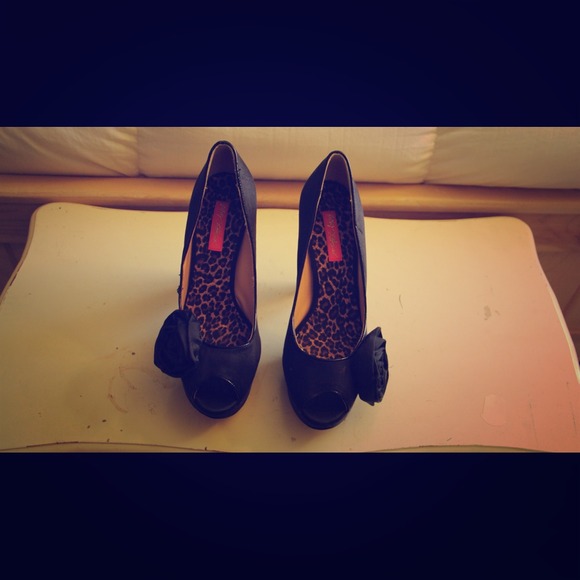 Betsey Johnson pumps