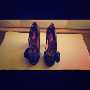Betsey Johnson pumps