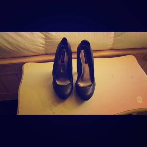 Dollhouse pumps