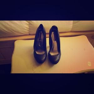 Dollhouse pumps