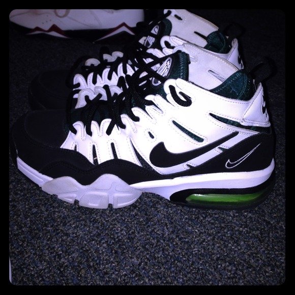 Nike Air Max Trainers M sz 6.5 (fits womens 8-8.5)