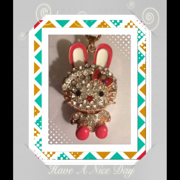 Betsey Johnson Jewelry - Betsy Johnson gorgeous bunny.
