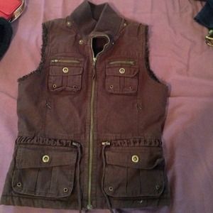 Miss Bison brown winter vest