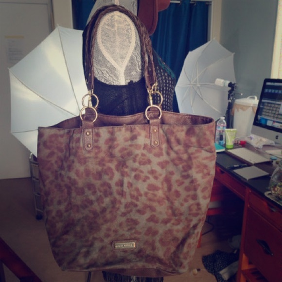 Steve Madden cheetah handbag