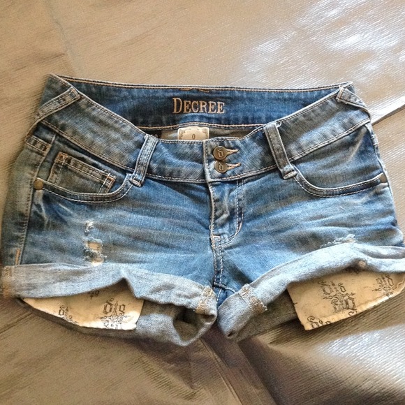 Decree short shorts size 0