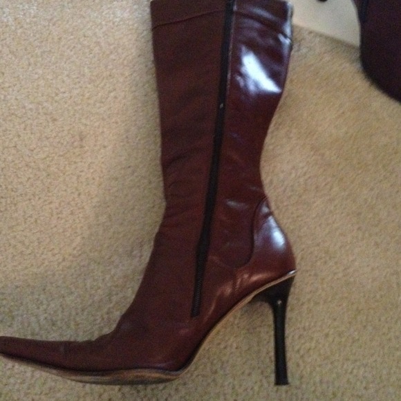 Boots - Picture 2 of 4