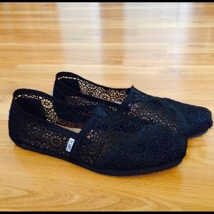 Crochet Toms
