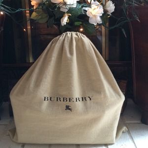 Burberry dust  bag