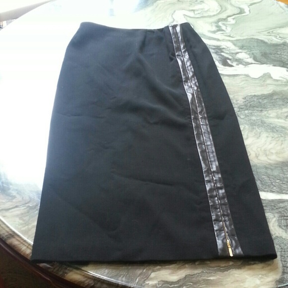 Dana Buchman long black wool skirt