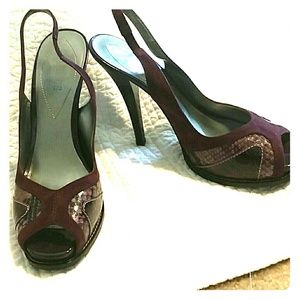 Guess Plum Pumps Size 9 M