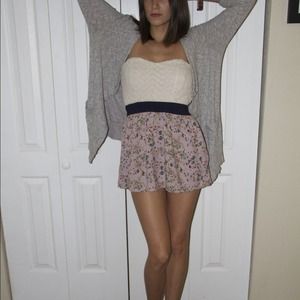 Short romper with side zipper