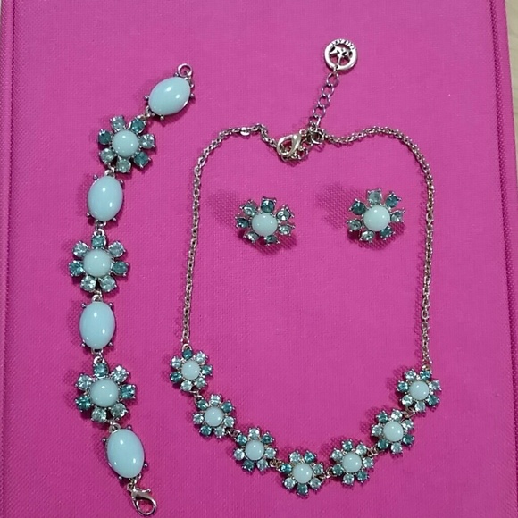 Set of 3 accessories