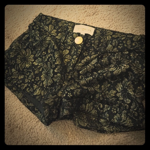 Black/gold floral lace shorts NWOT