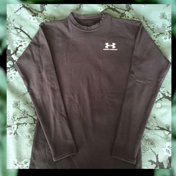 💙Under Armour Cold Gear Long Sleeve Top💙