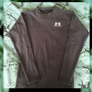 💙Under Armour Cold Gear Long Sleeve Top💙