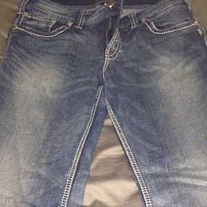 Brand new never worn jeans