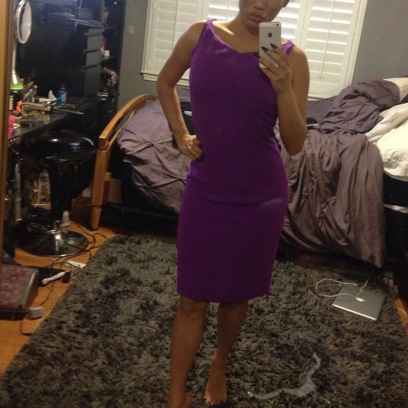 Size 4 tahari magenta dress