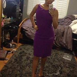 Size 4 tahari magenta dress