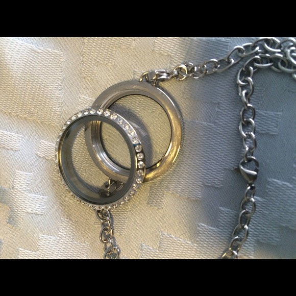 12 Origami Owl Charms & FREE Living Locket Bracelet - Picture 2 of 8