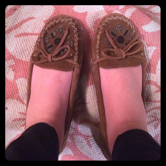 ‼️TWO DAY ONLY SALE‼️ Minnetonka Moccasins