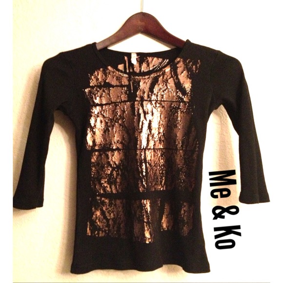 🆓 Me & Ko black 3/4 sleeves