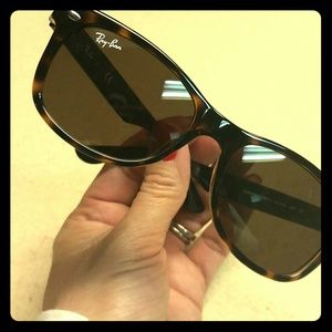 !!!Authentic!!!! Ray Ban  jrs- wayfarer style