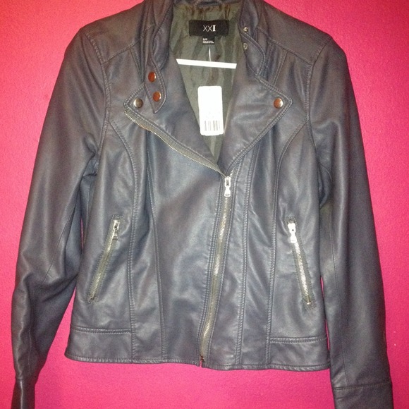 📦SOLD📦 Grey Forever 21 Faux Leather Moto Jacket