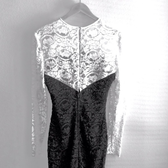 VINTAGE Lace