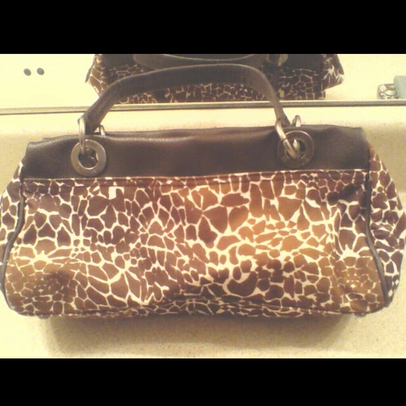 Tommy Hilfiger handbag.